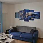 Wind Rose House - Bicamere, Parcheggio Fronte Mare Appartamento