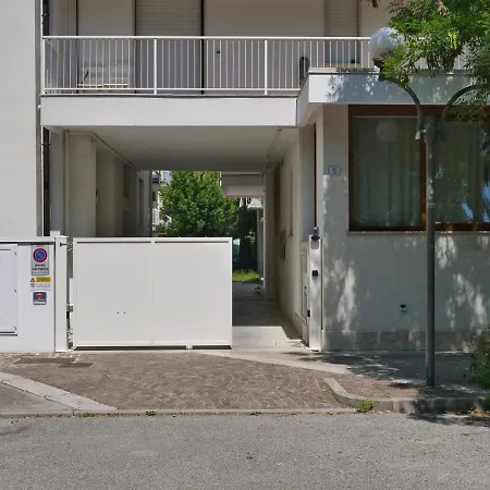 Appartamento Wind Rose House - Bicamere, Parcheggio Fronte Mare Grado