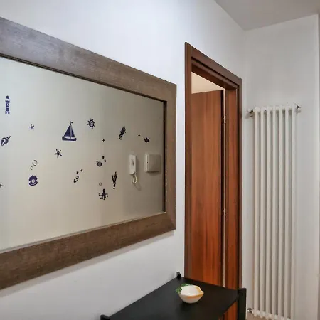 Wind Rose House - Bicamere, Parcheggio Fronte Mare Appartement Grado